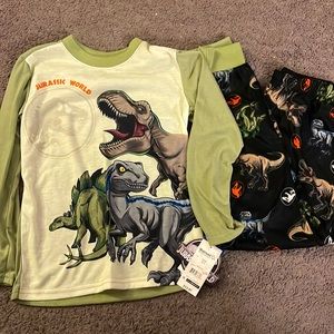 NWT Jurassic Park PJ size 6/7